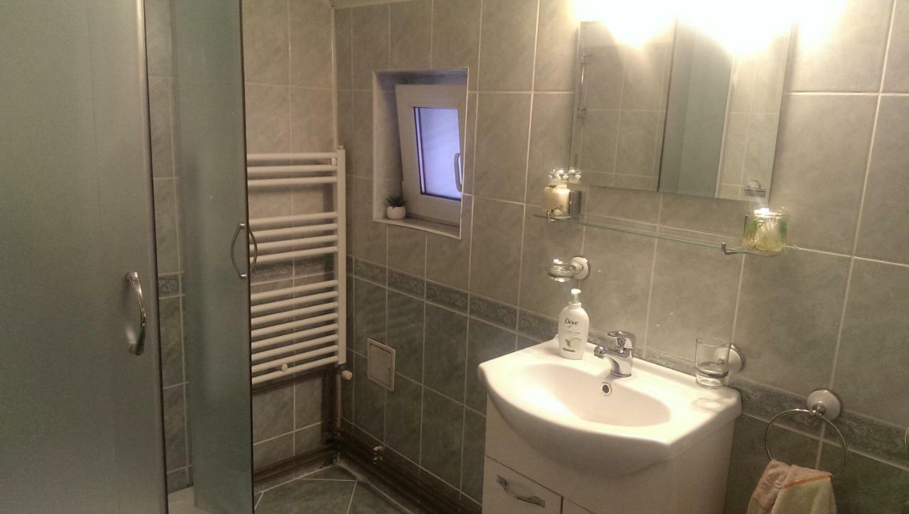 Hotel Casa Piatra Craiului Zărneşti Zewnętrze zdjęcie